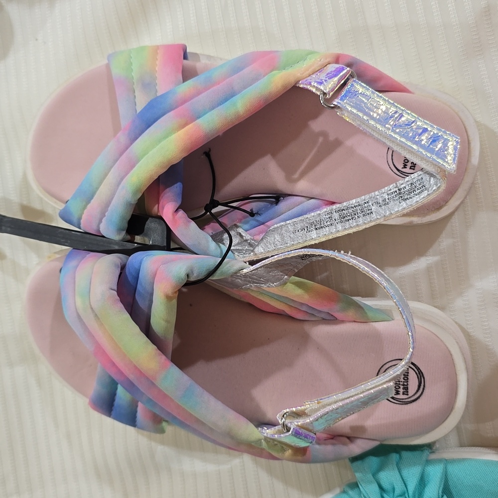 Girl's Shoe Bundle - Picture 10 of 12